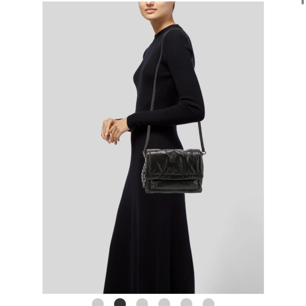 Beautiful Marc Jacobs purse! You can use it as shoulder bag or cross body!